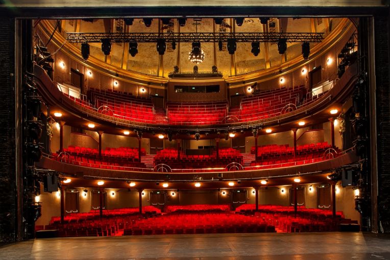 Raimund Theater Stage View